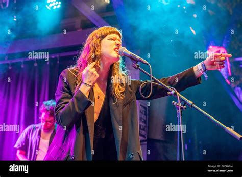 hvl88|Lucy Kruger & The Lost Boys .